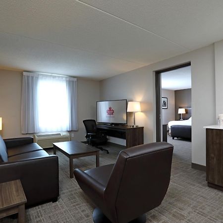 Canad Inns Destination Centre Brandon Bagian luar foto