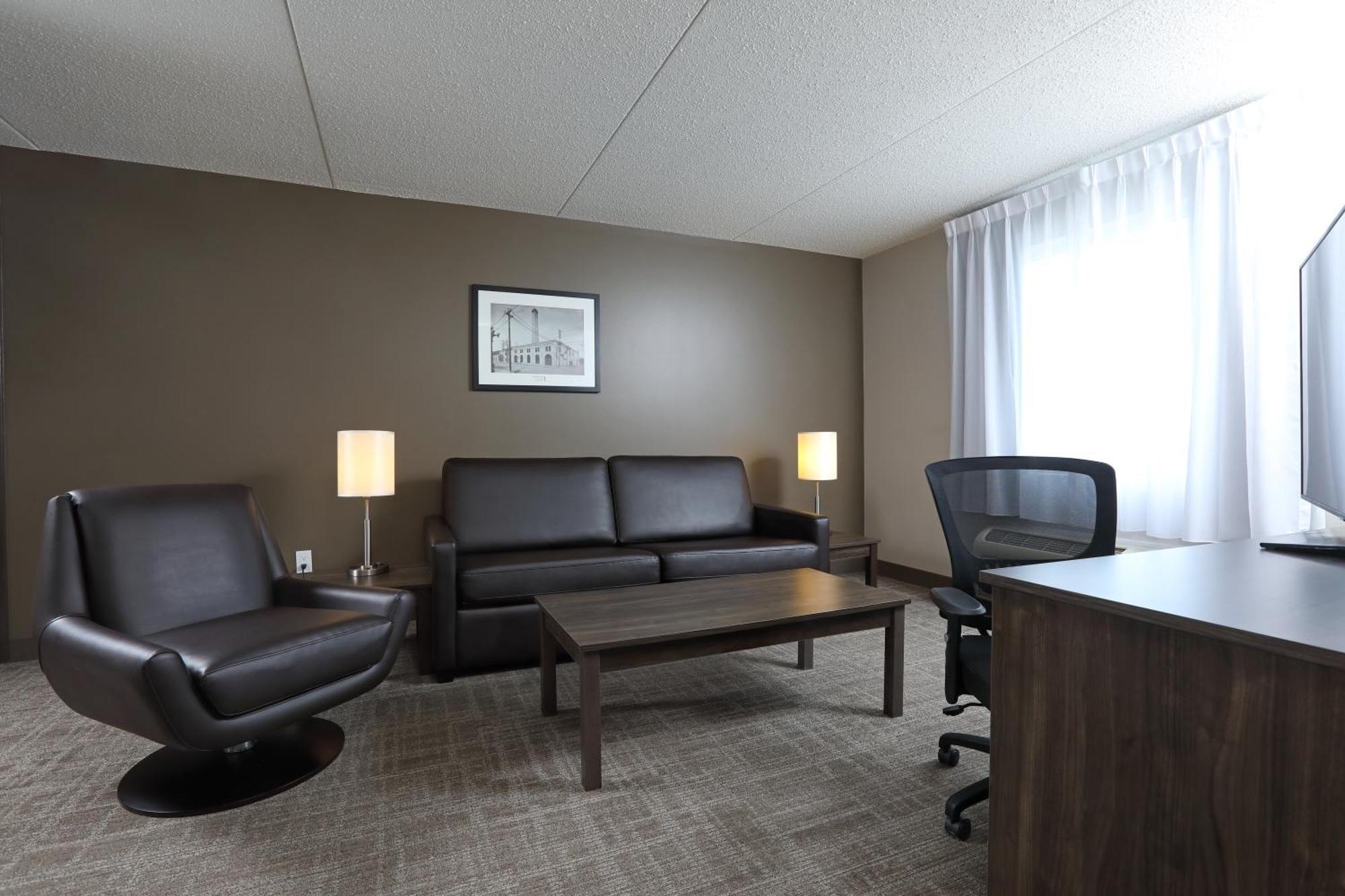 Canad Inns Destination Centre Brandon Bagian luar foto